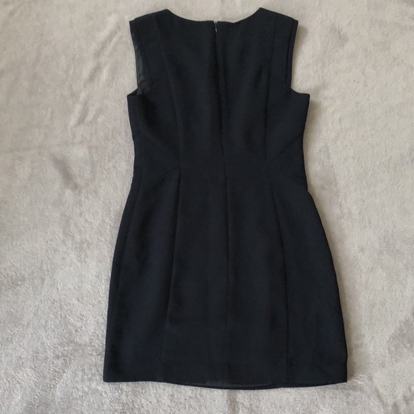 McGinn Classic Navy Blue Shift Dress Size 36 (6) - Picture 7 of 8